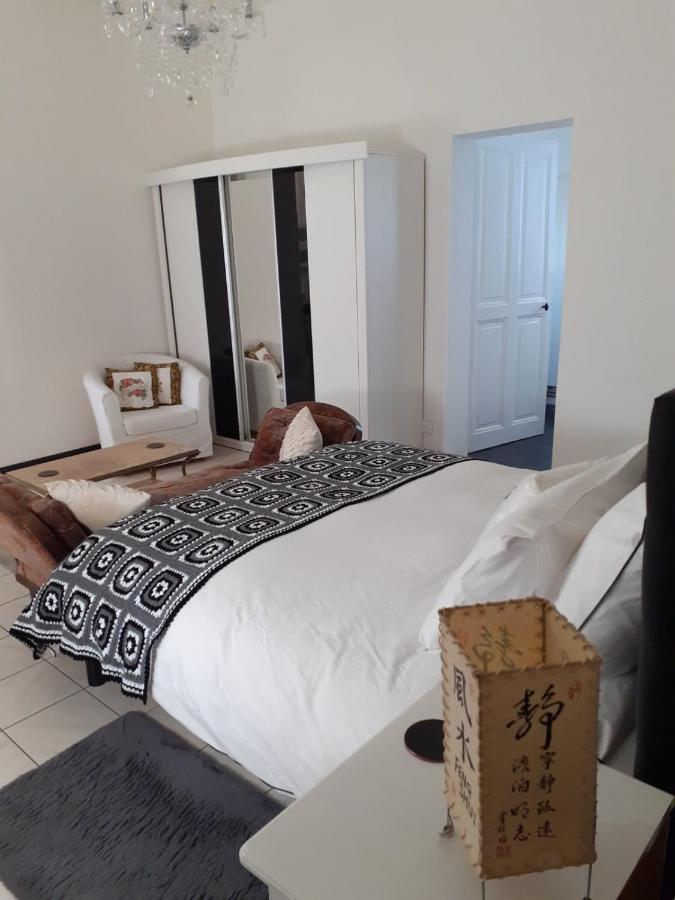 Oasis Master Suite Marconne Esterno foto